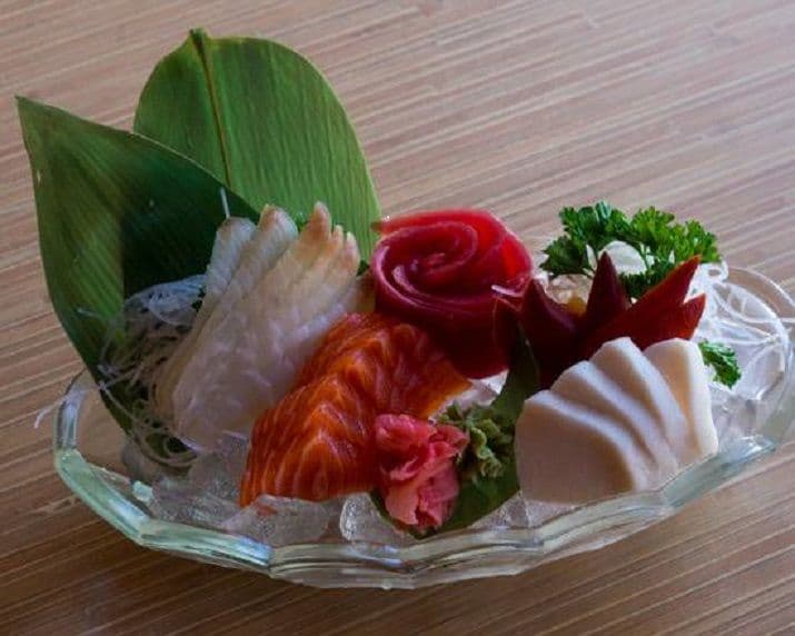 D. Ye's Sashimi (20 pcs)