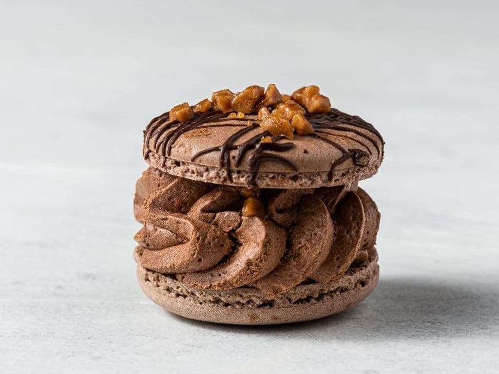 Chocolate Crunch Macaron