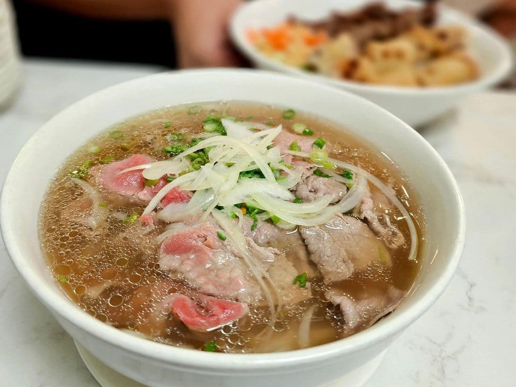 15 . RARE BEEF  PHo - Pho TAI