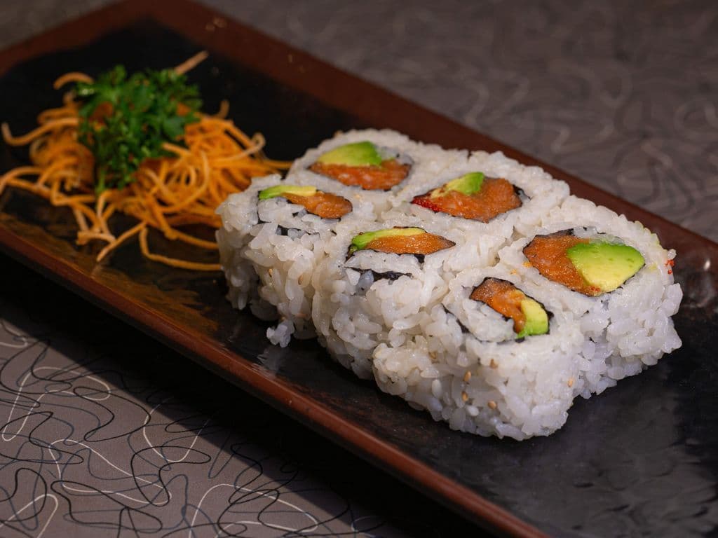 Smoked Salmon Maki(6pcs)