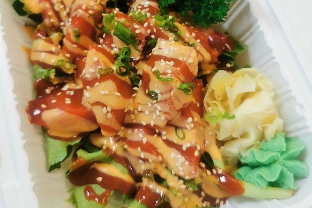 Spicy Salmon Sashimi(5 pcs)