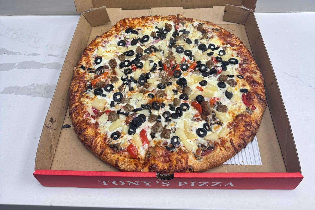 12" Medium Cecilian Pizza
