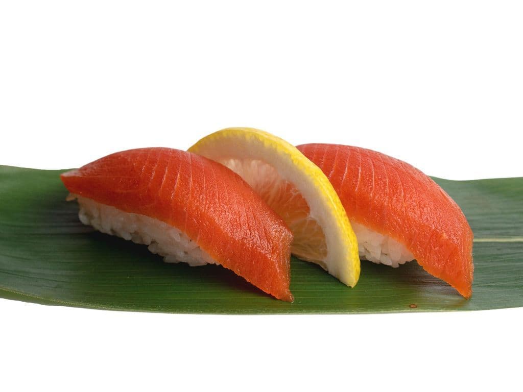 Wild Salmon Sushi (2pcs)