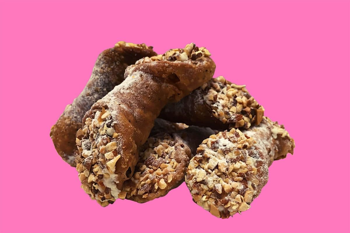 Sicilian Traditional Cannoli