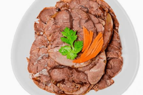 卤牛肉 / Braised Beef