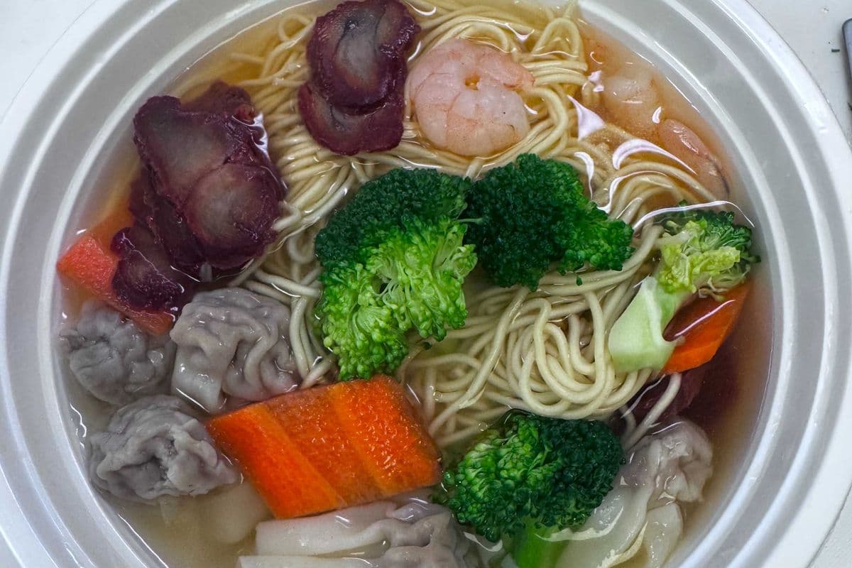 Wor Wonton Soup 窝云吞汤