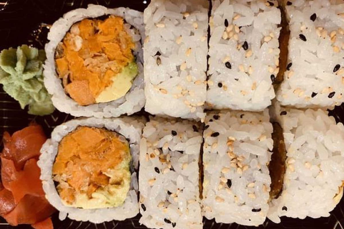 Yam and Avocado Roll (8 pcs)