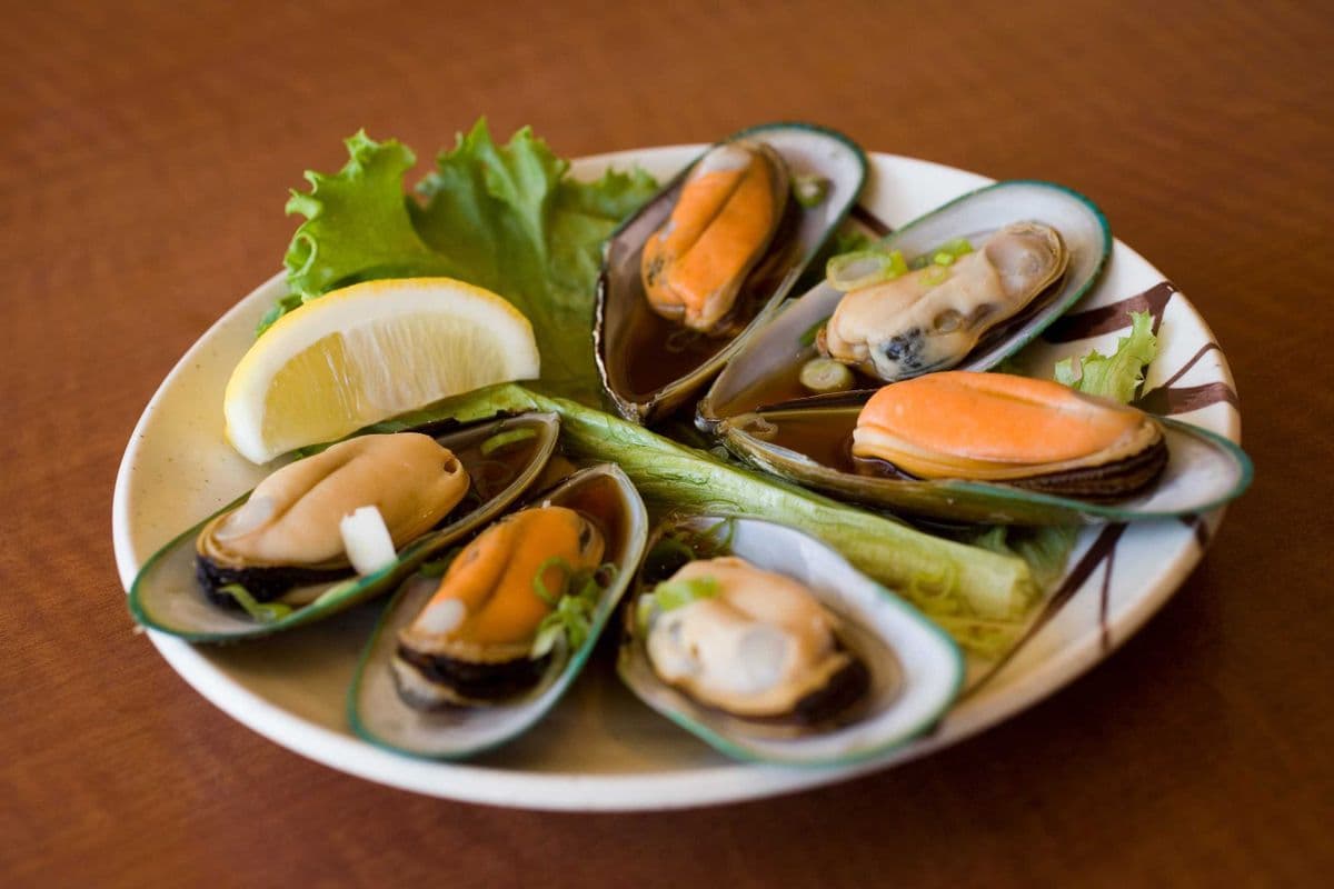 Garlic Butter Green Mussels