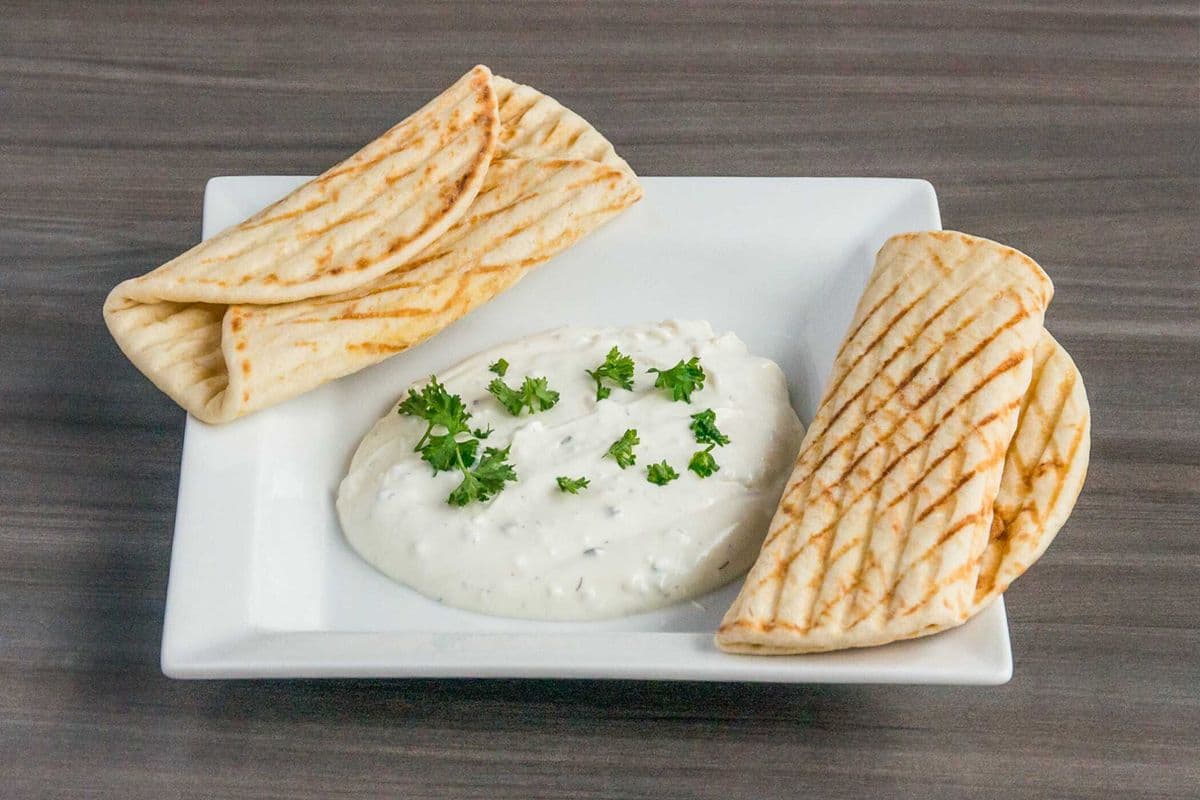 Tzatziki with Pita