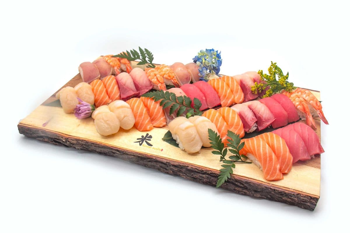 A6. Assorted Sushi (40pcs)