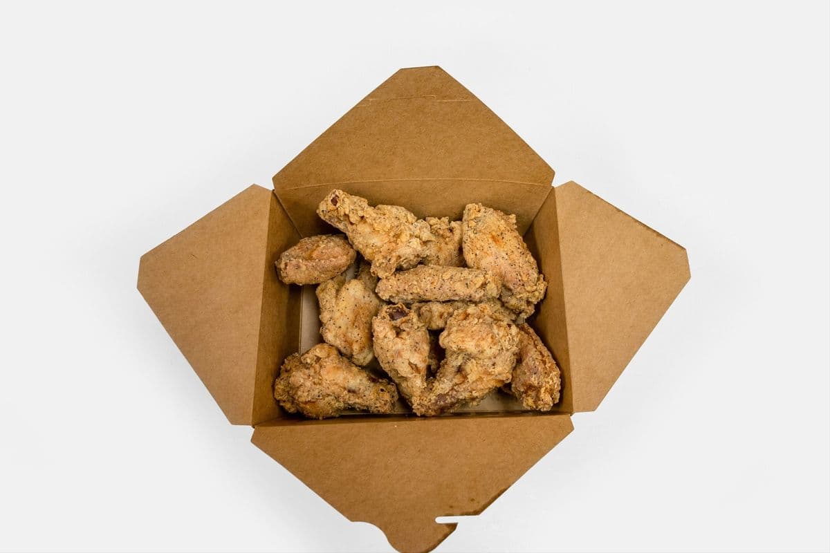 12 Chicken Wings
