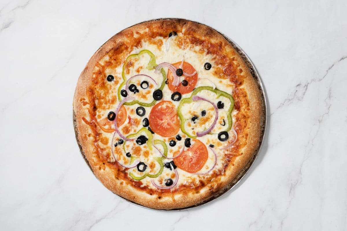 Medium Vegetarian Pizza