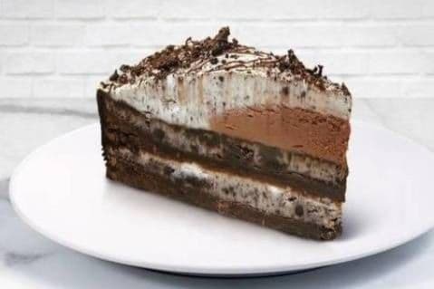 BOGO - Cookies 'N Cream Cake ( 2 slices)