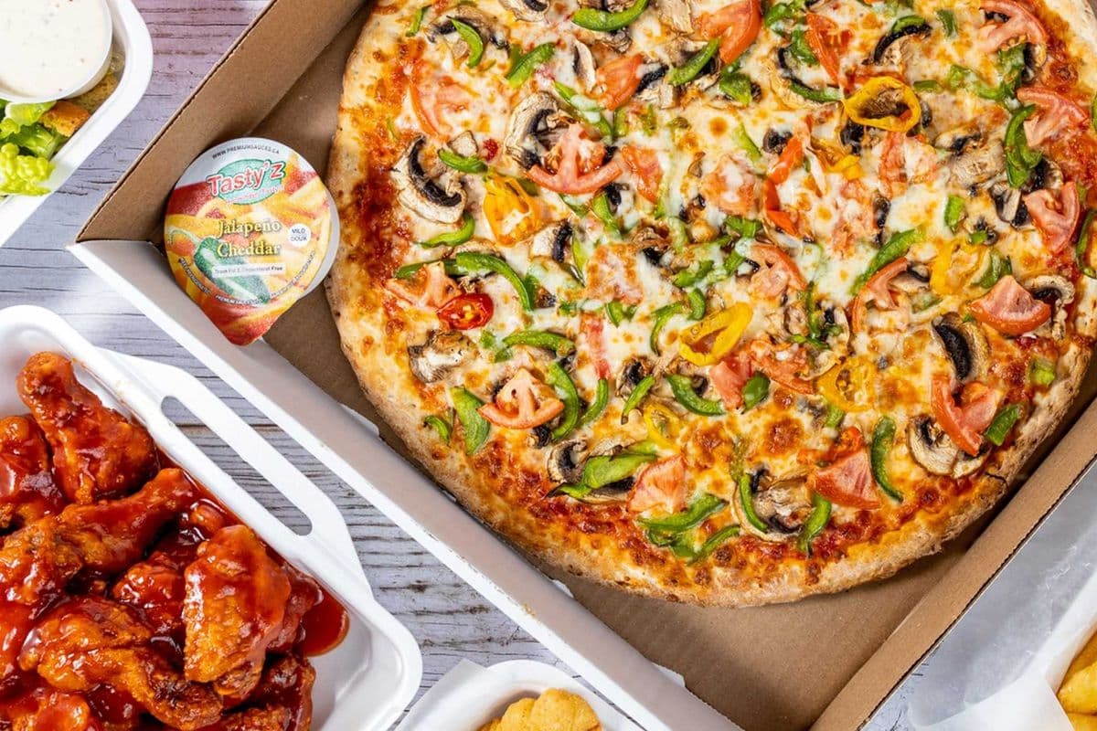Small Pizza and Wings Combo