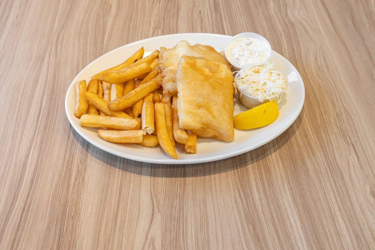 Fishn' Halibut and Chips (2 pcs )