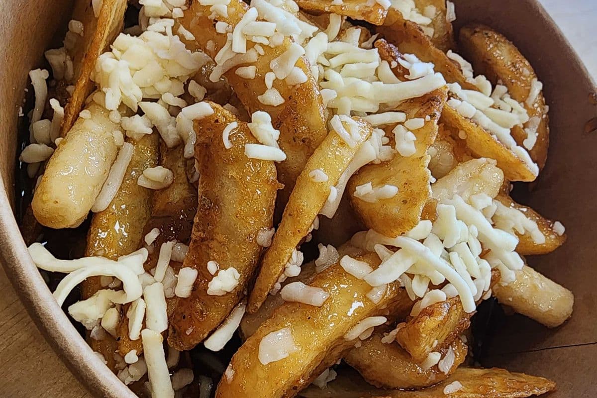Wedges & Rice cake gangjeong with cheese