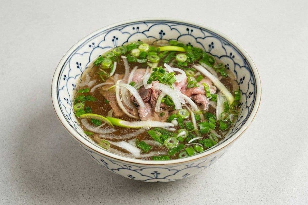 1. Pho Tai