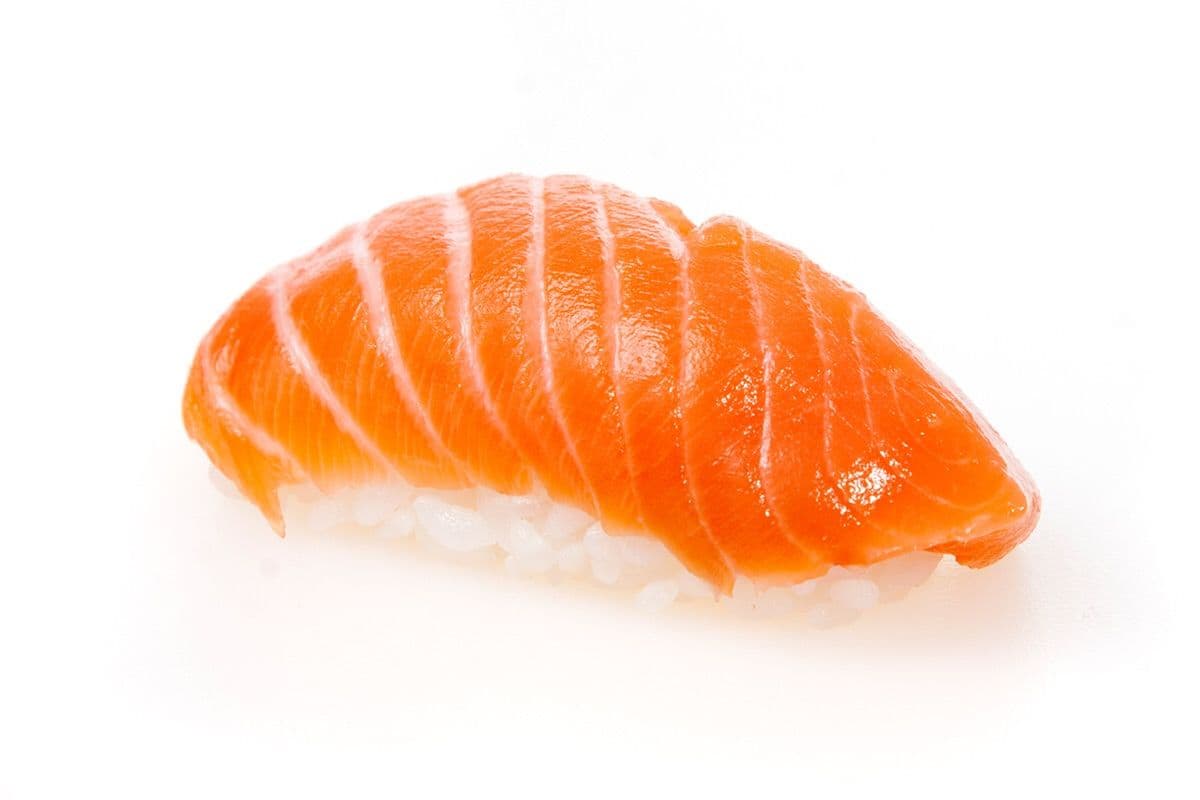 A3. Salmon Sushi (1 pc)