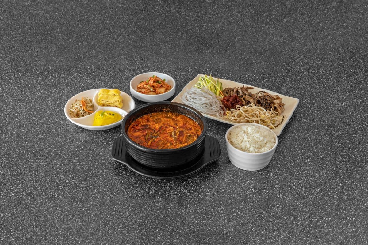 K5. Spicy Beef Soup - Yukgaejang
