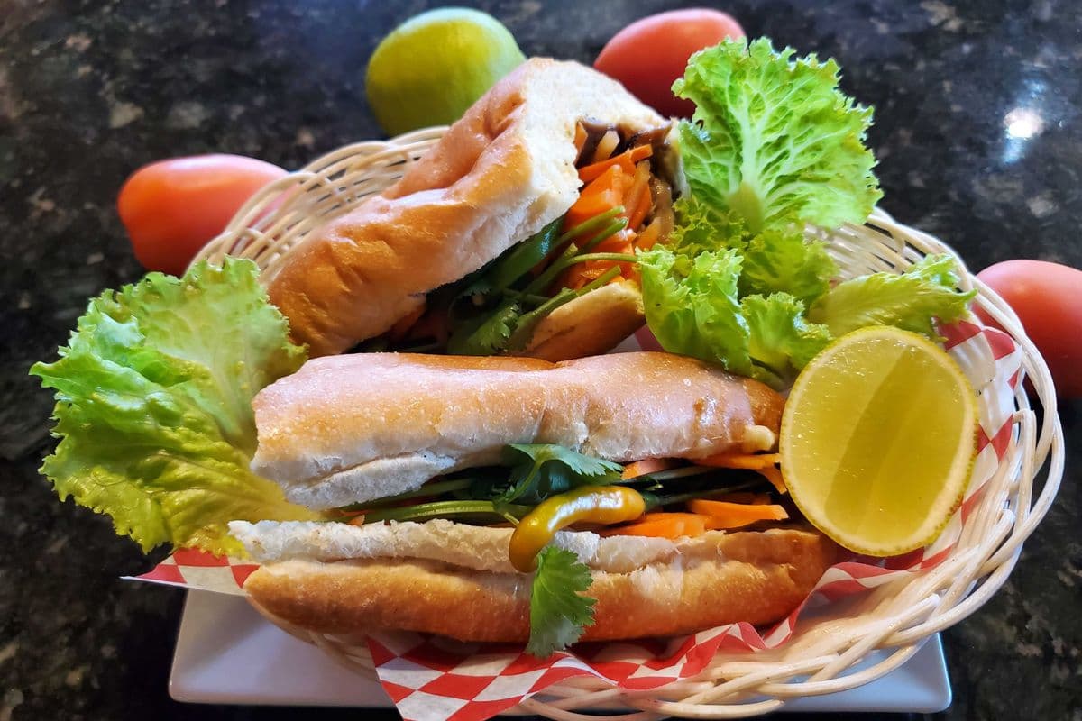M105. Sate Chicken, sate Beef and Grill Pork Viet-Sub