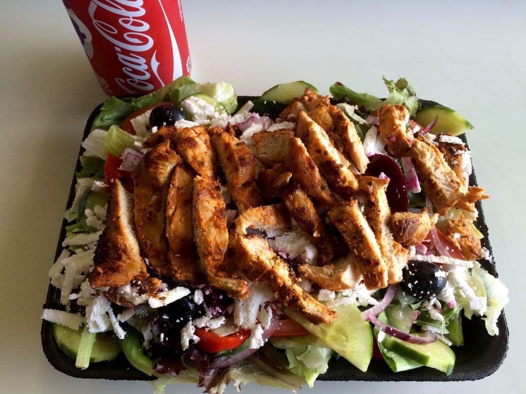 Large Greek Salad with Chicken Breast and Drink