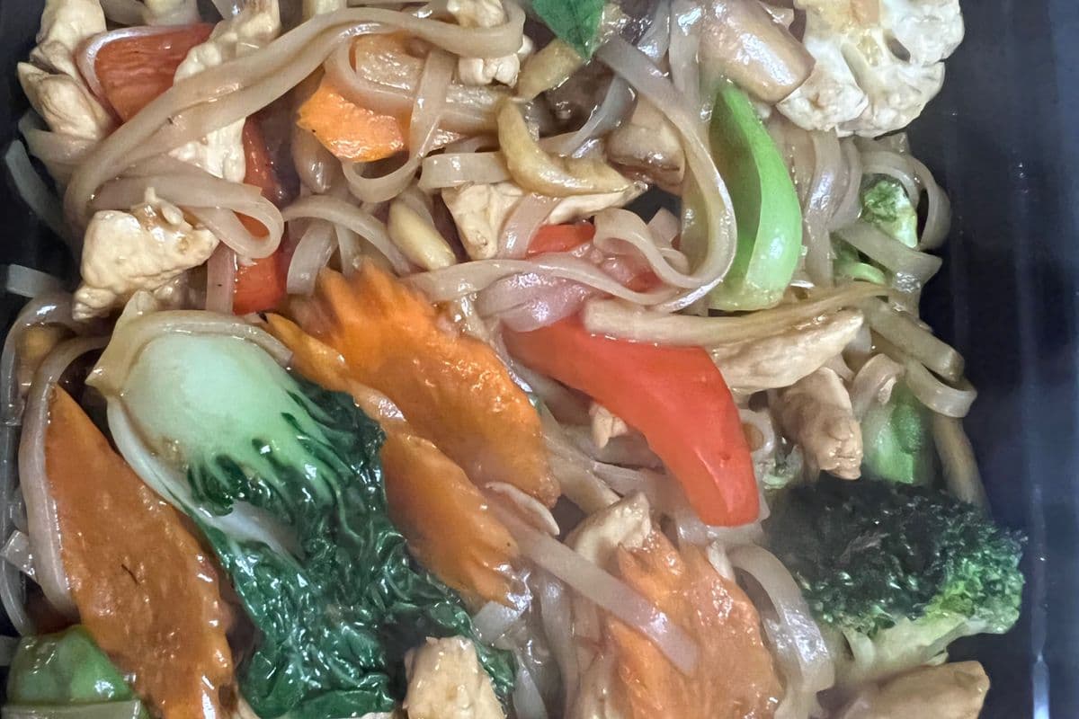 Spicy Basil Noodles