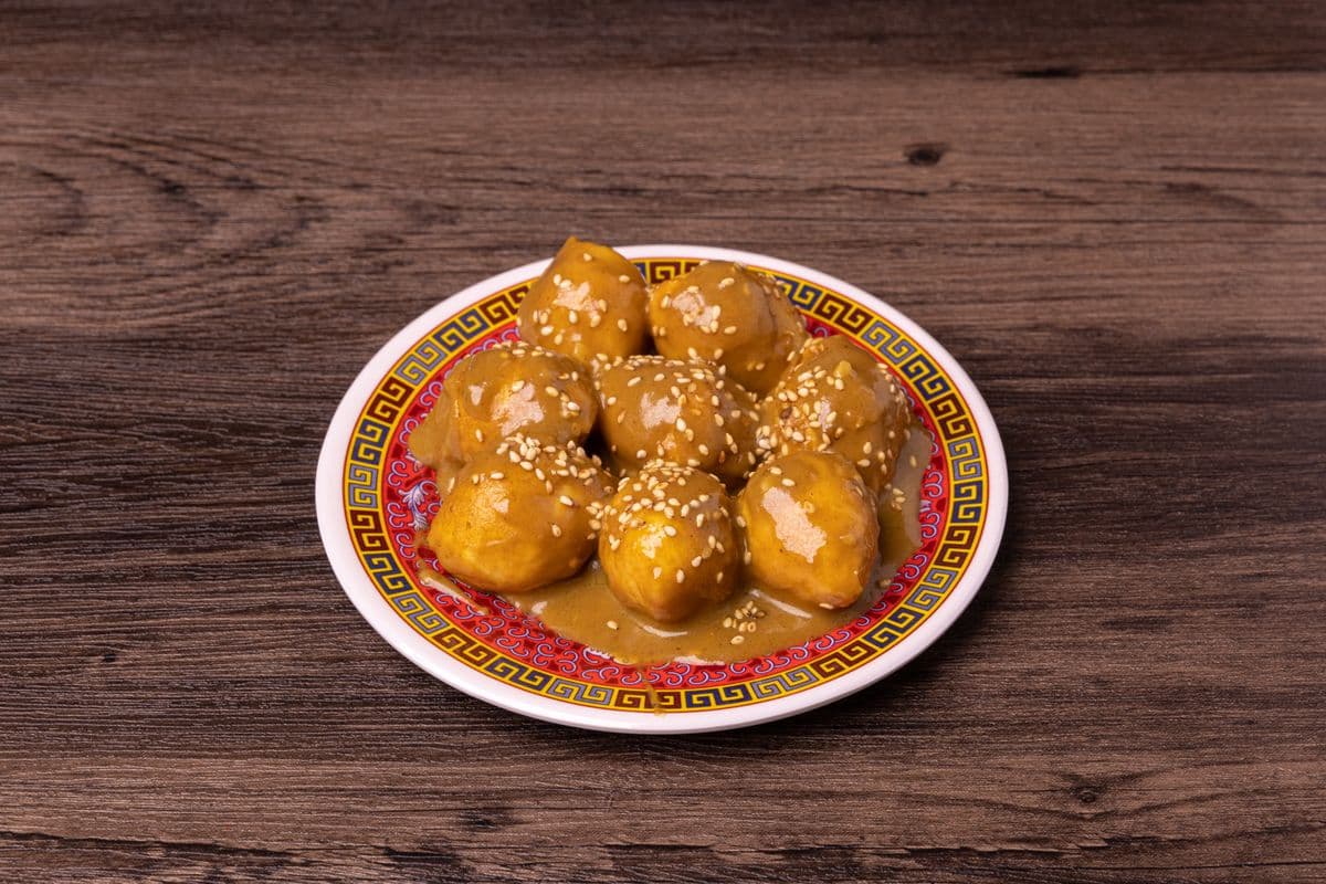 D01. Hong Kong-Style Curry Fish Balls (港式咖喱魚蛋)