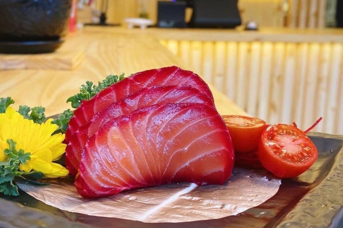 Cured Salmon (Sake) Sashimi (3 pcs)
