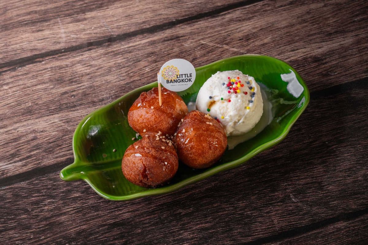 Banana Fritters (6)