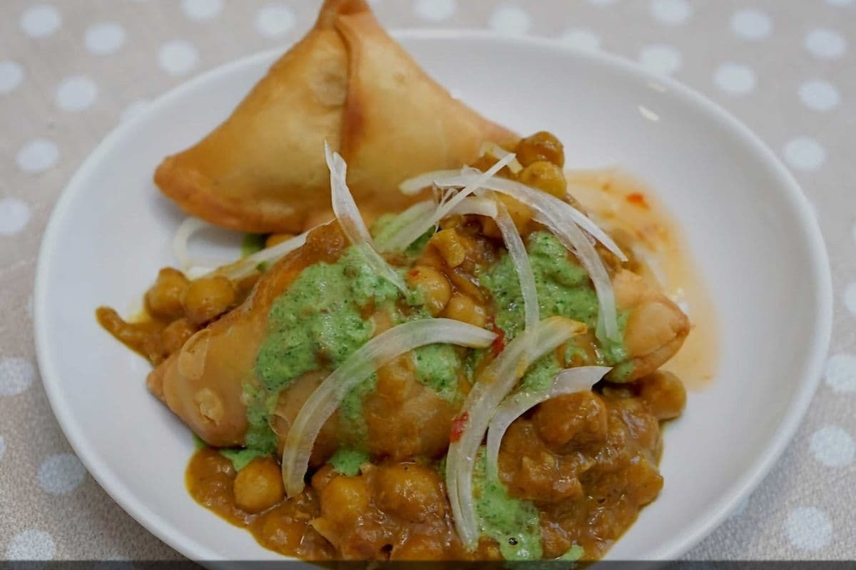 Samosa with Chole