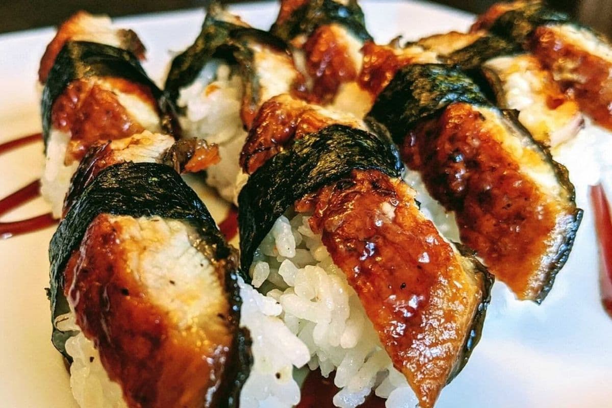 Torched Eel Sushi (2pcs)