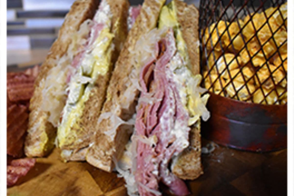 Pastrami Reuben with Sauerkraut