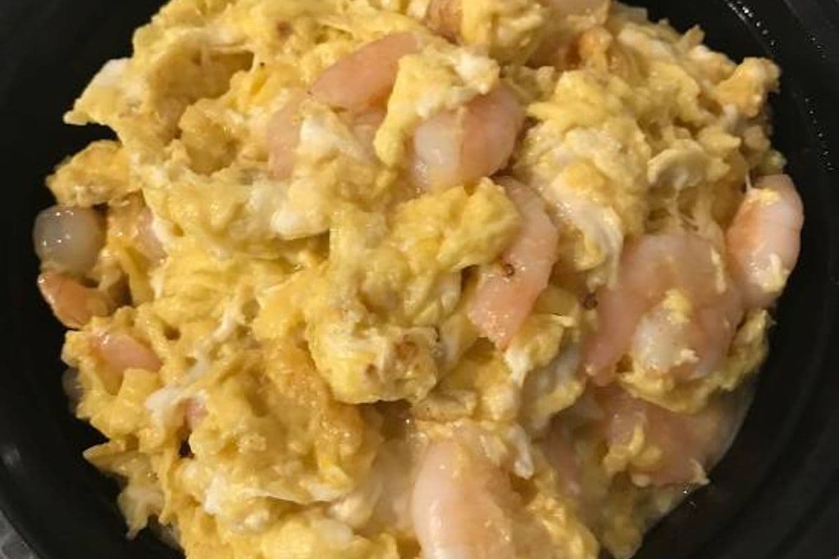 48B. Oeuf frit avec crevettes / Fried Egg with Shrimp