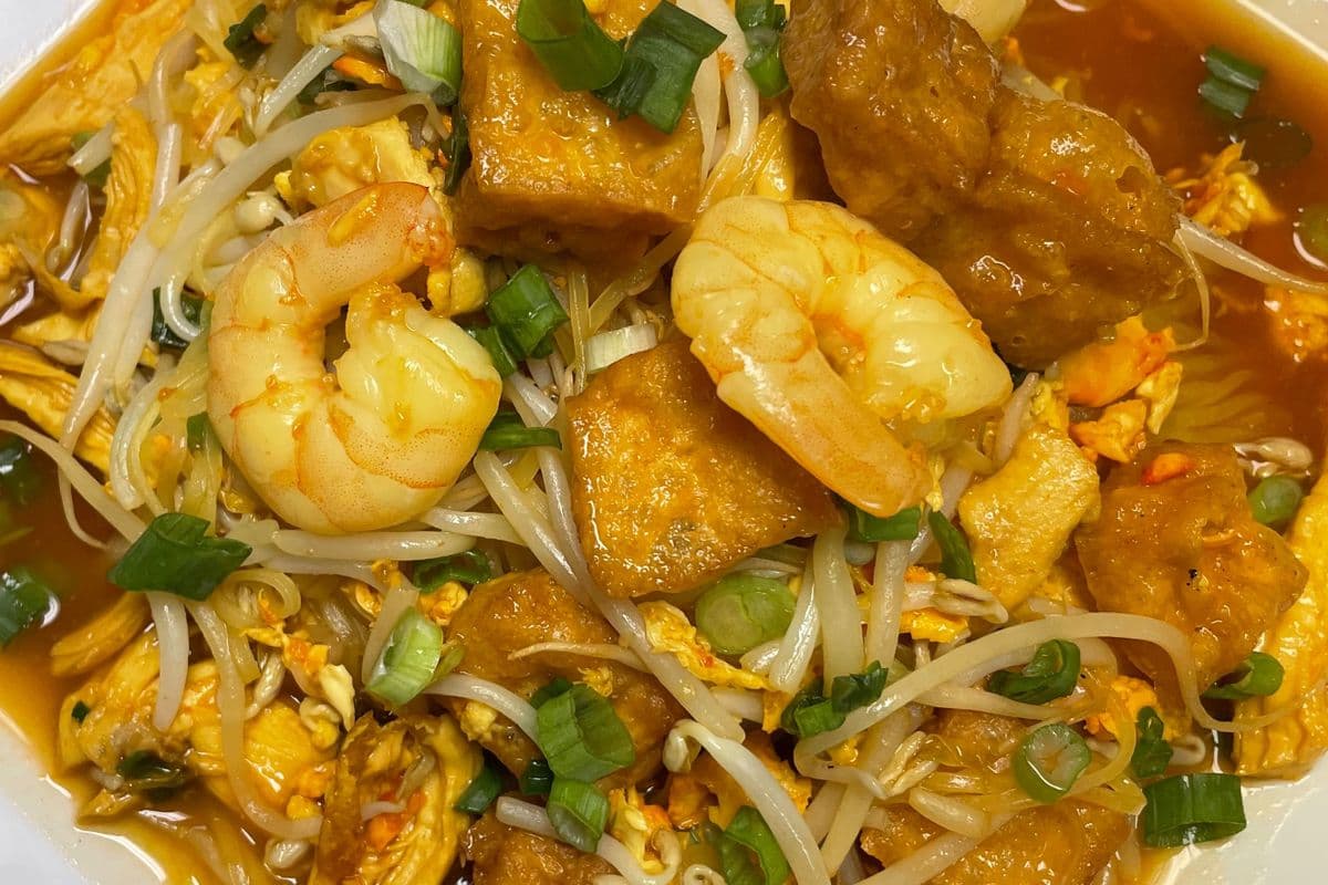 90. Pad Thai