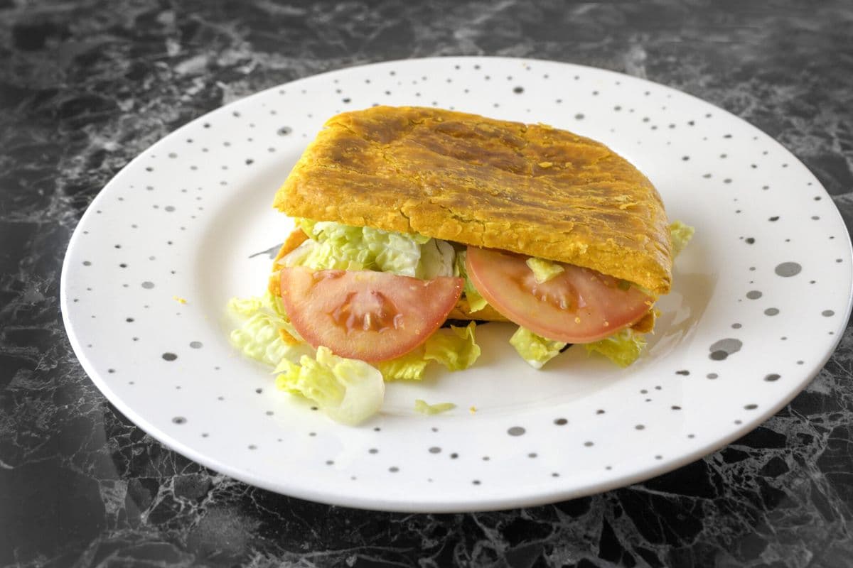 Patty’s with Lettuce, Tomatoes, and Mayonnaise