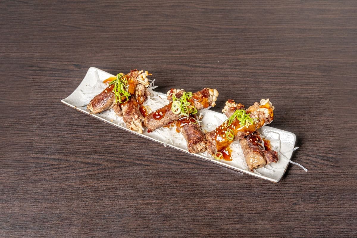 33. Enoki Beef Rolls (6 pcs)