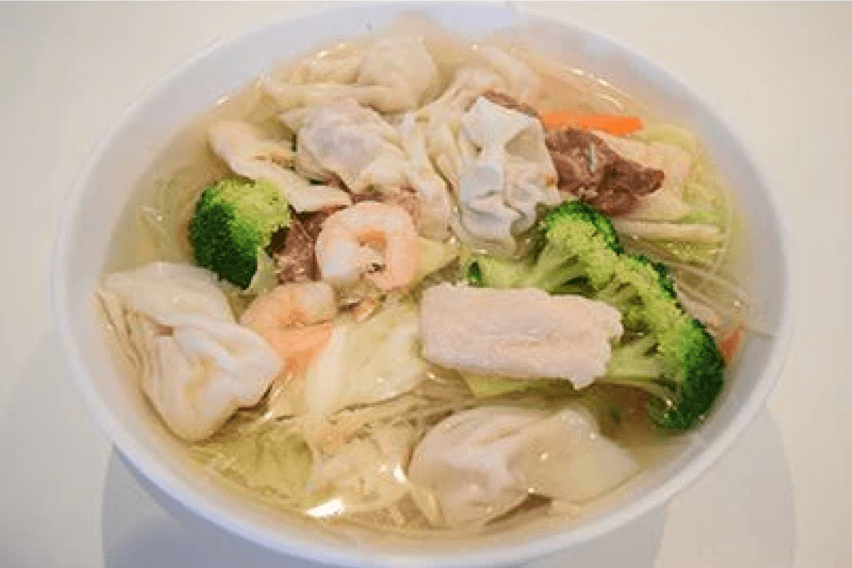 Soupe-repas au wonton spécial / Special Wonton Soup Meal