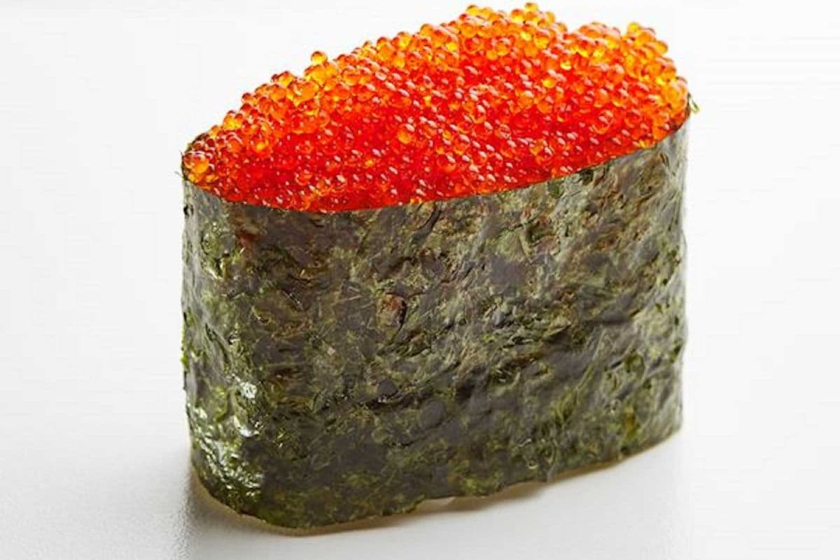 Tobiko Nigiri