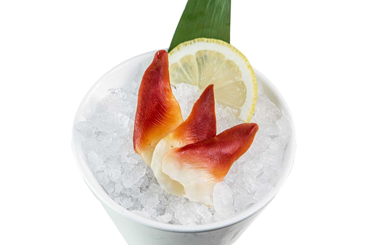 Hokkigai Sashimi (3 pcs)