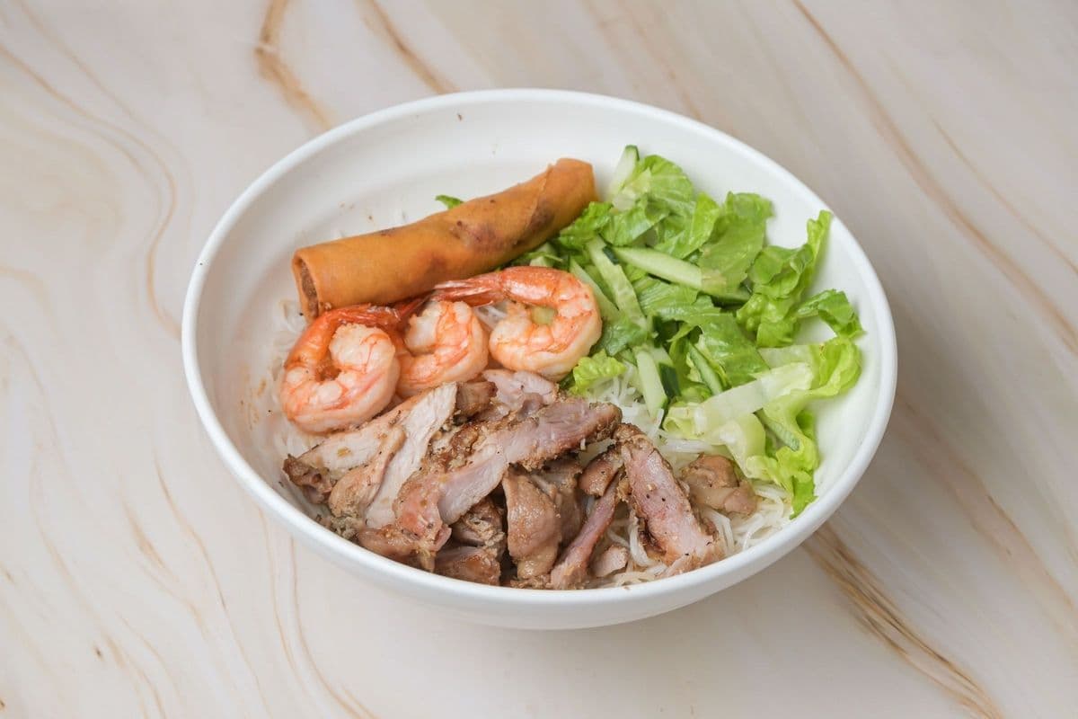 23. Grilled Meats, Spring Rolls, and Prawns (3 pcs)