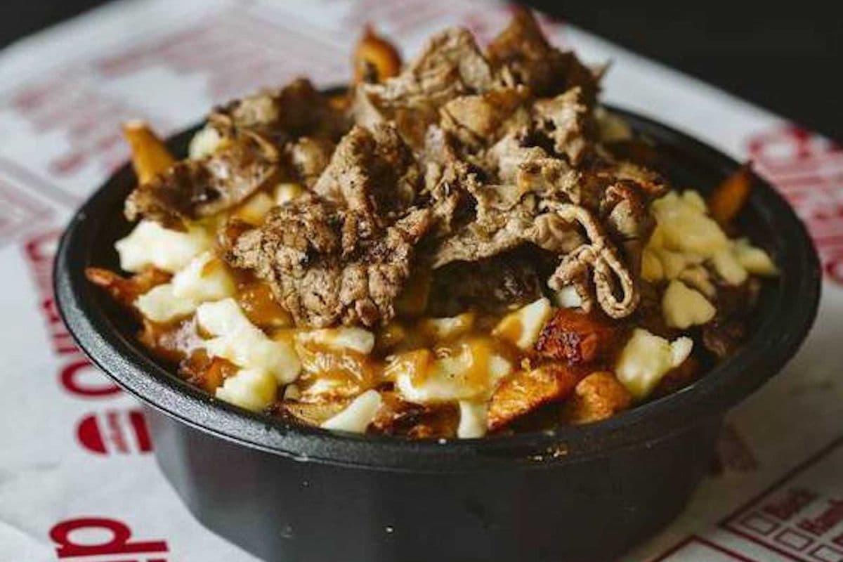 Petite poutine au steak Philly