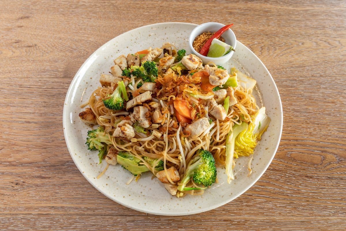 75. Rice Noodle Stir-Fry with Vegetables