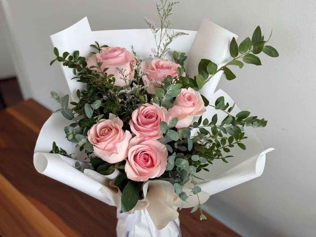Flowers - Valentine's Bouquet #3 (6 Pink Rose & Greenery)