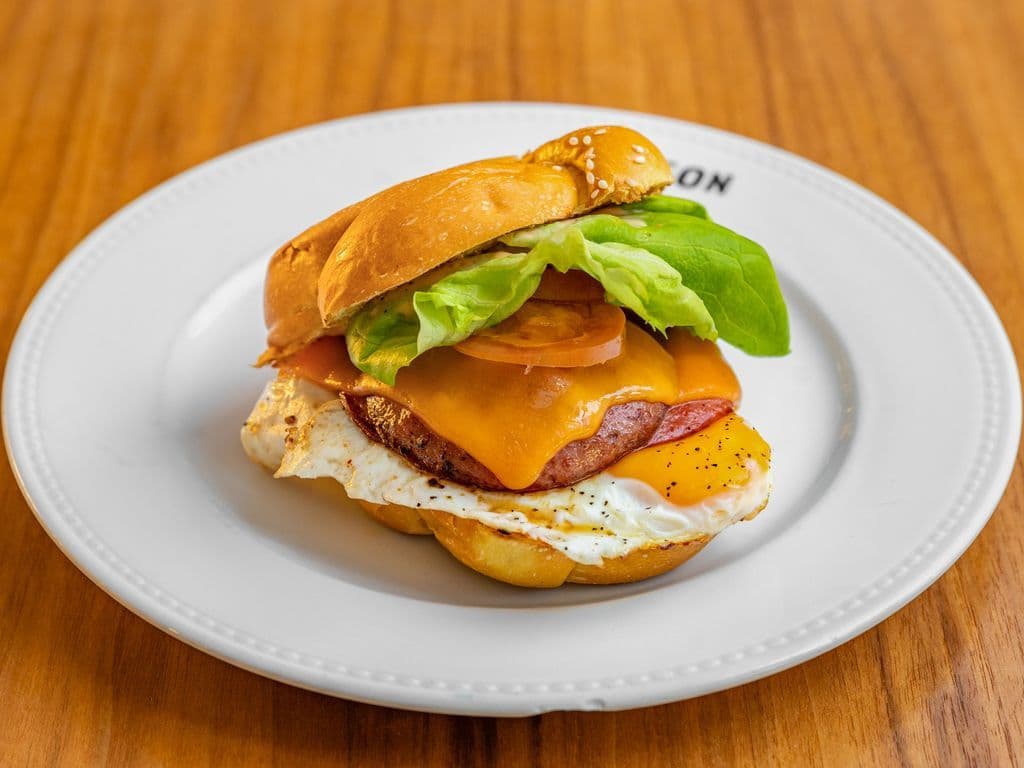 Sandwich Dejeuner Deluxe | Breakfast Deluxe Sandwich