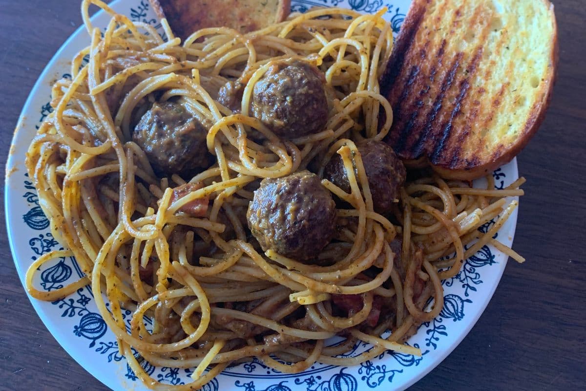 Spaghetti with Meatballs