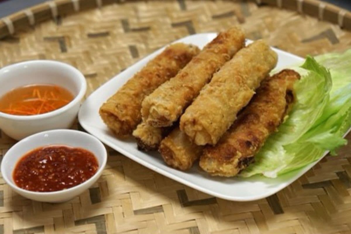 1. Vietnamese Spring Roll (6 pcs) - Cha Gio Vietnam