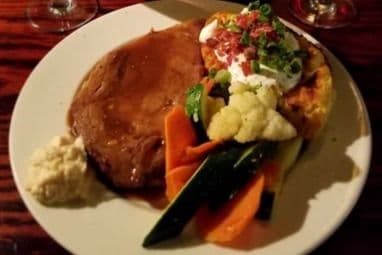 Prime Rib of Beef Au Jus (10oz)