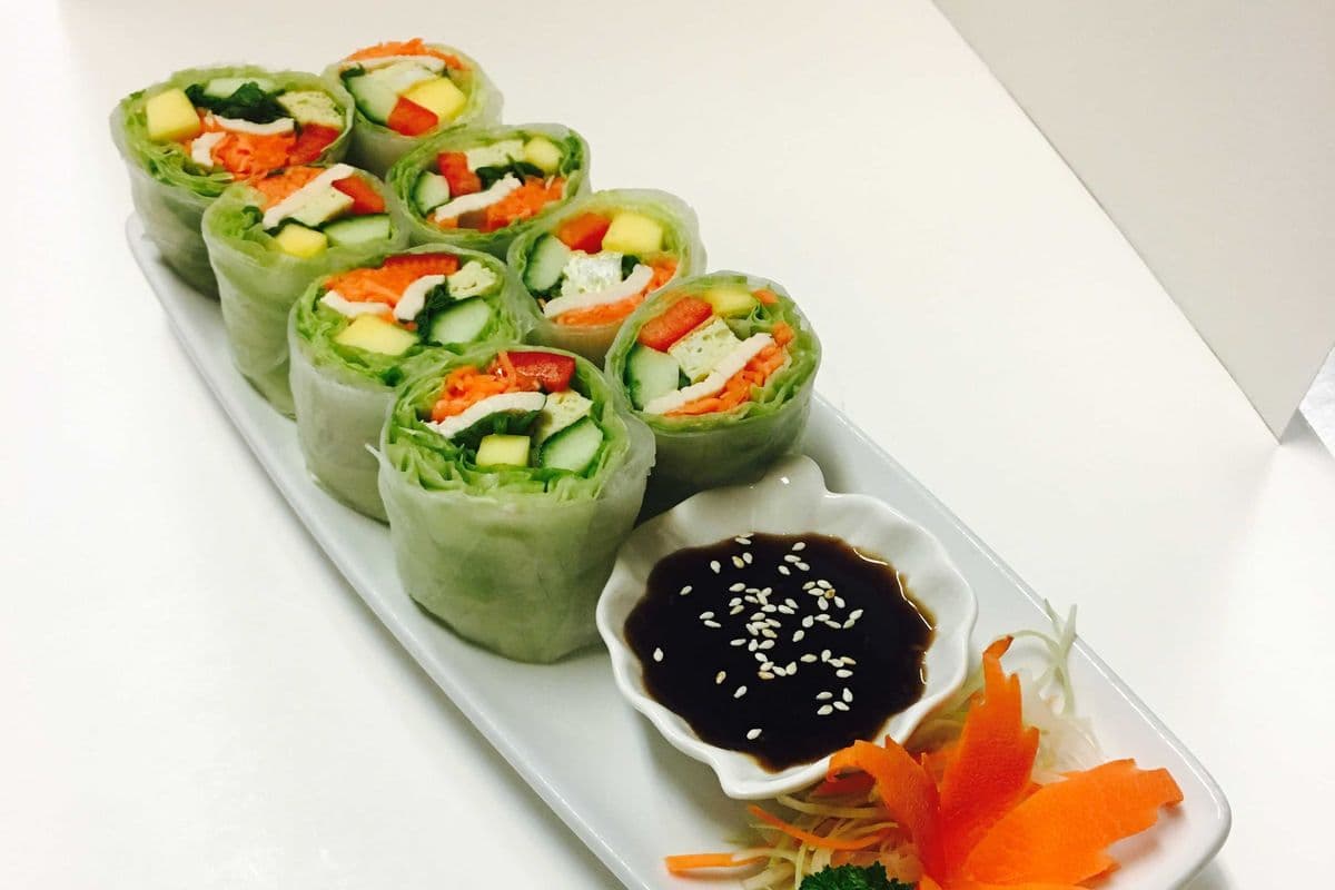 2. Thai Salad Rolls (2 Rolls)