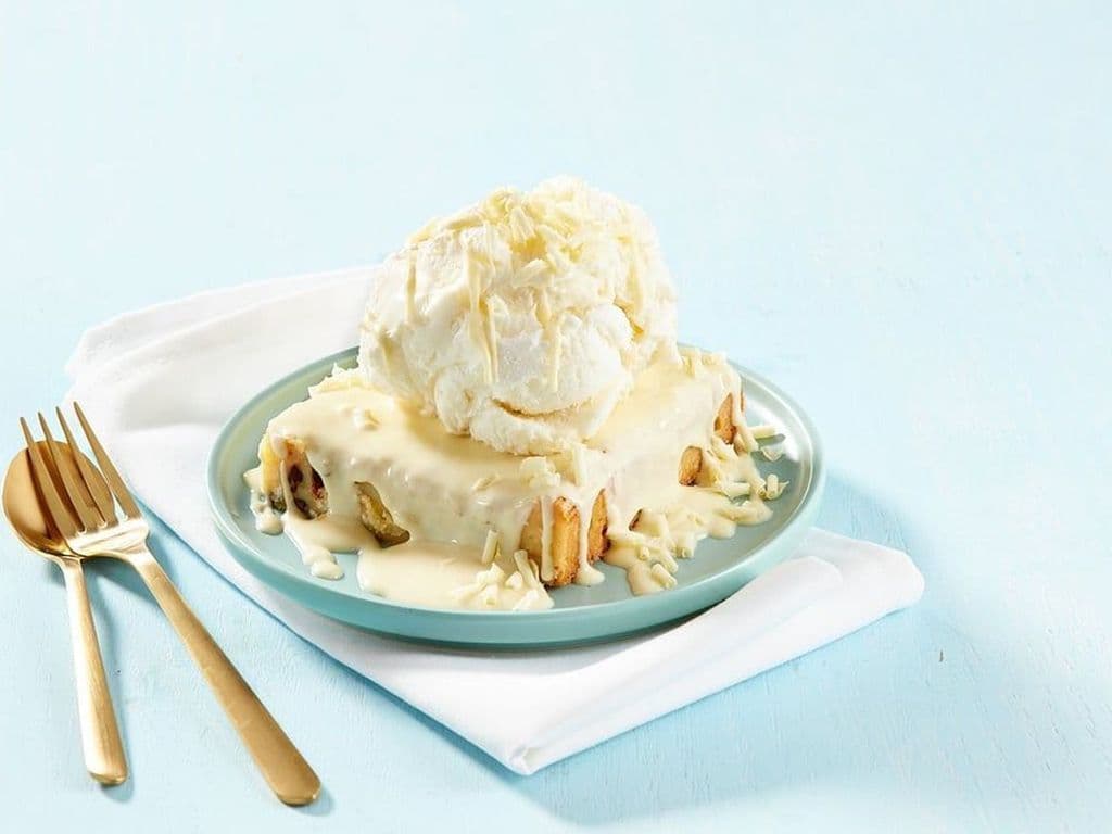 Wht Choc. Brwnie w/ Ice Cream