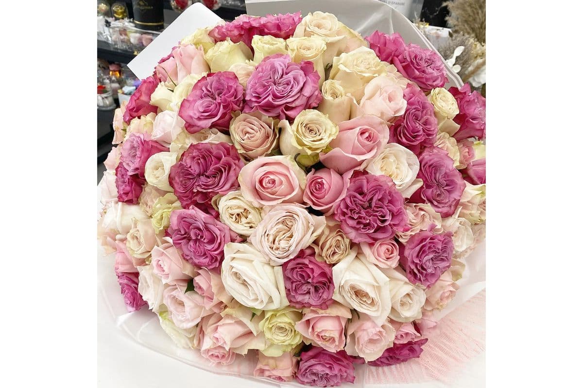 100 roses bouquet
